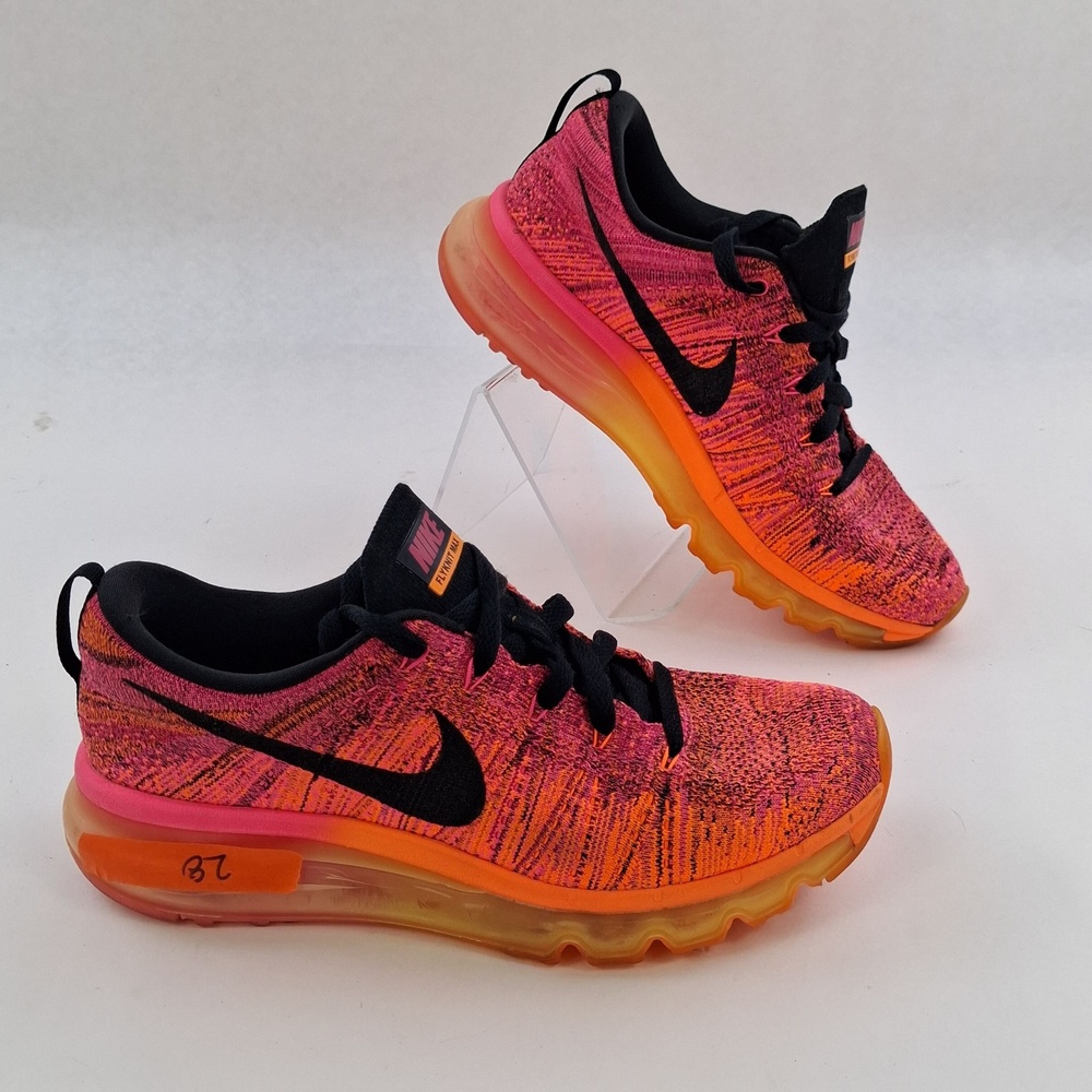Nike Flyknit Max Shoes Womens Size 7.5 Pink Orange Running Sneakers 620659-800